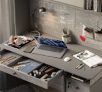 Space Gray bredt skrivebord - Billede 2
